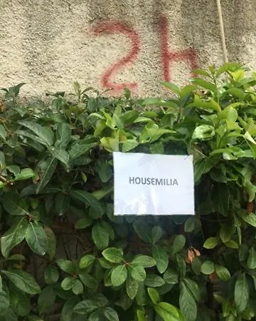 Housemilia - Royal Palace Apartment *